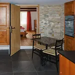 Charming Alpine Retreat By Capricorn Appartamento *