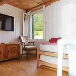 Charming Alpine Retreat By Capricorn Lejlighed Gsteigwiler