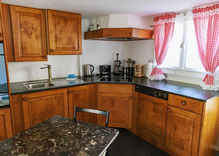 Charming Alpine Retreat By Capricorn