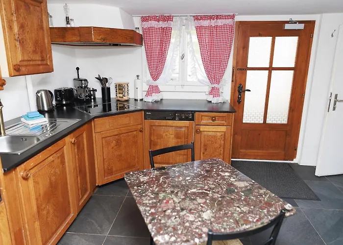 Charming Alpine Retreat By Capricorn Lejlighed *