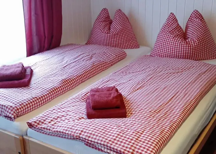 Charming Alpine Retreat By Capricorn Lejlighed