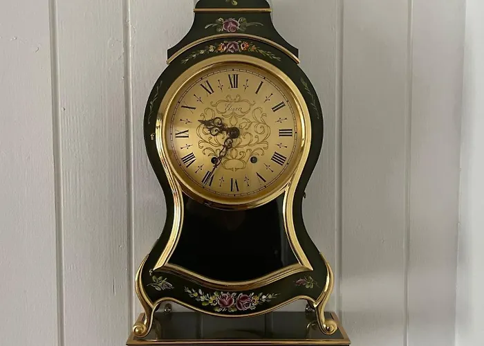 Charming Alpine Retreat By Capricorn Gsteigwiler